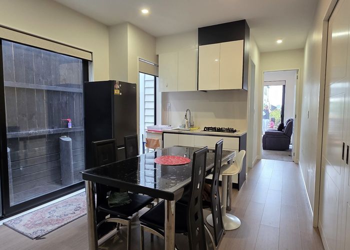  at 1/14 Rathmines Road, Flat Bush, Manukau City, Auckland