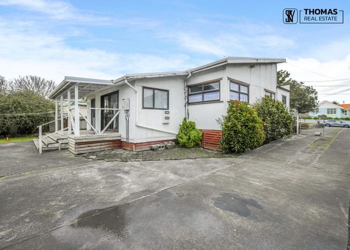  at 18 Earlsworth Road, Mangere East, Auckland
