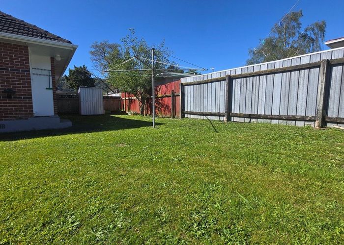  at 4/64 Gibbons Street, Ebdentown, Upper Hutt, Wellington