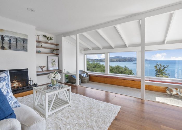  at 36 Roys Road, Plimmerton, Porirua
