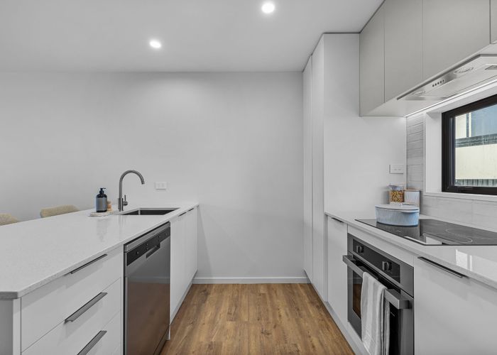  at 1/102 Warrington Street, Edgeware, Christchurch City, Canterbury