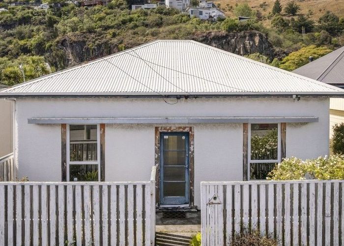  at 25 Head Street, Sumner, Christchurch