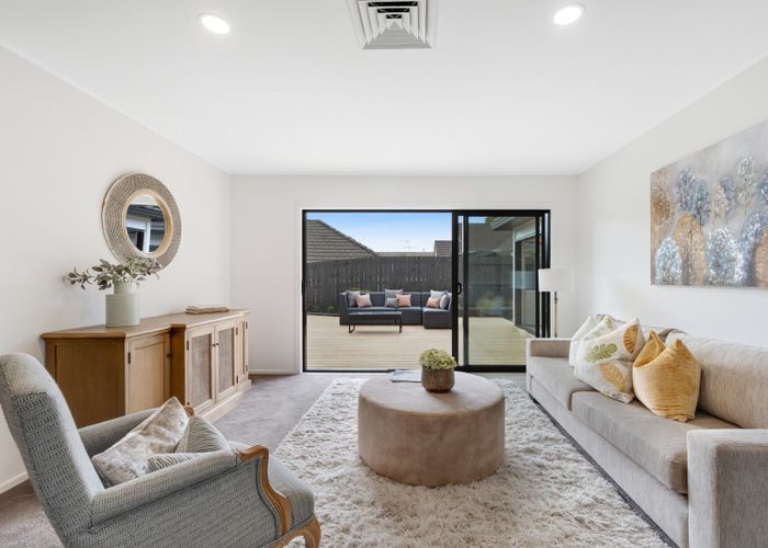  at 32 Ambleside Drive, Northpark, Manukau City, Auckland