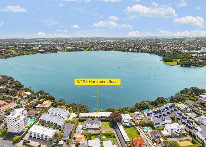  at 5/198 Hurstmere Road, Takapuna, North Shore City, Auckland