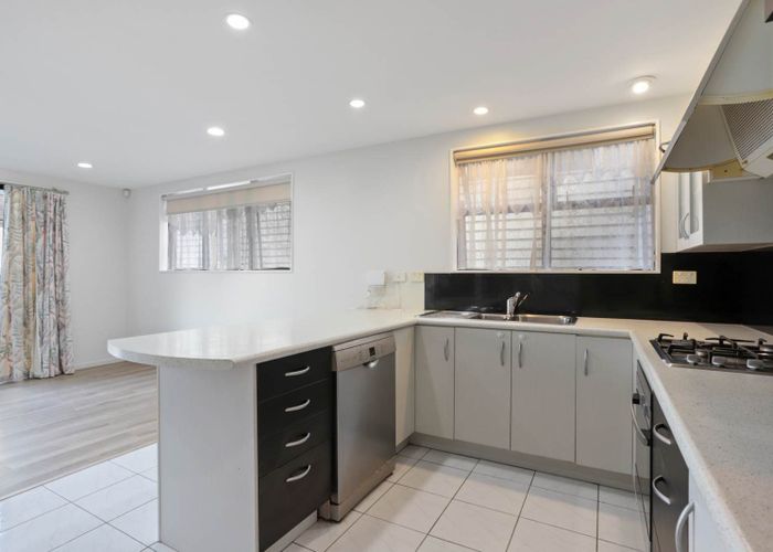  at 2/235 Titirangi Road, Titirangi, Waitakere City, Auckland
