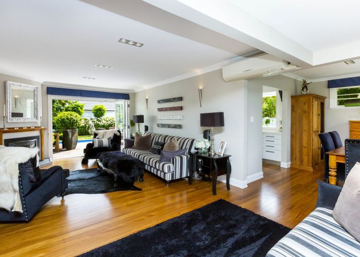  at 385 Fergusson Drive, Heretaunga, Upper Hutt