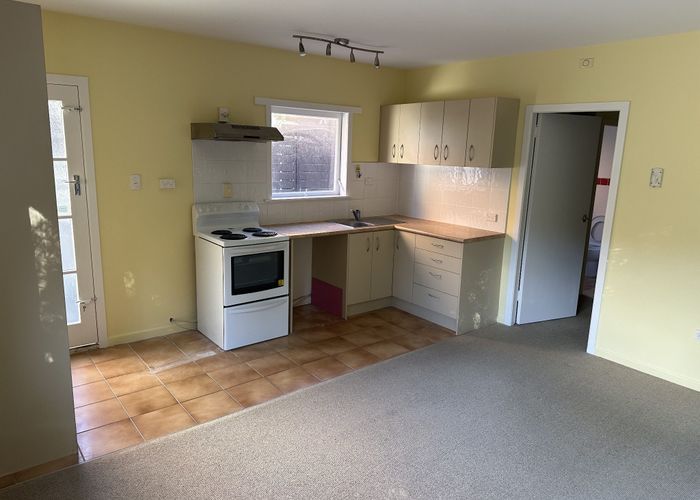  at 2/22 Fairview Road, Mount Eden, Auckland