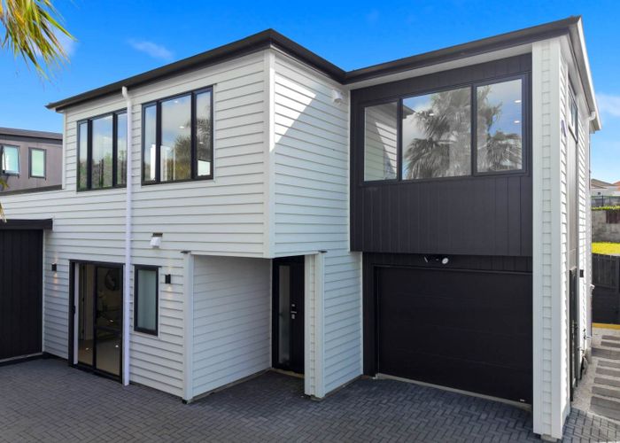  at 68, 68A-B Sunnynook Road, Forrest Hill, North Shore City, Auckland