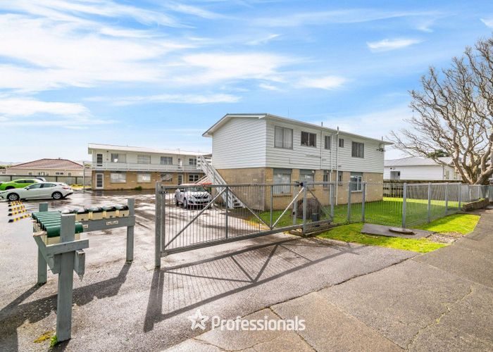  at 121-123J Bell Road, Waiwhetu, Lower Hutt, Wellington