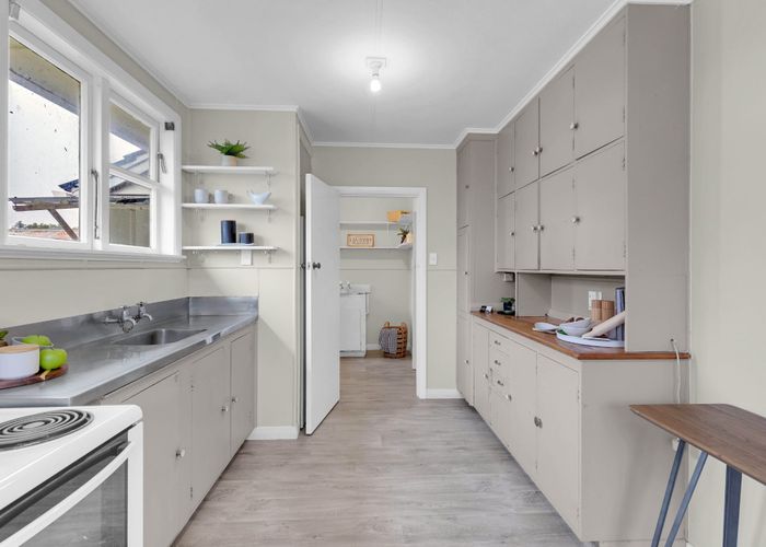  at 16 Churchill Avenue, Maeroa, Hamilton, Waikato