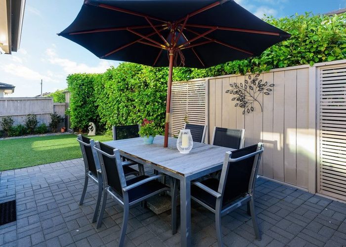  at 1 Lorenzo Way, Flat Bush, Manukau City, Auckland