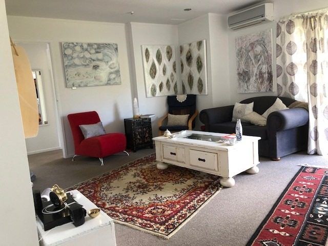  at 223b Beach Haven Road, Beach Haven, North Shore City, Auckland