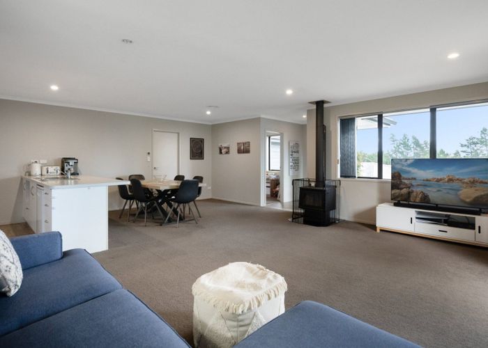  at 6 Atkins Way, Ohauiti, Tauranga