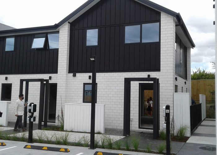  at 9/21 Titoki Street, Te Atatu Peninsula, Auckland