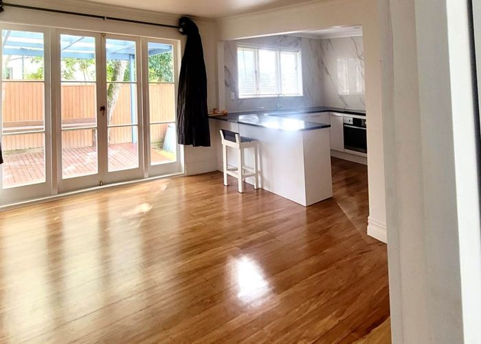  at 1/110 Lynwood Road, New Lynn, Waitakere City, Auckland