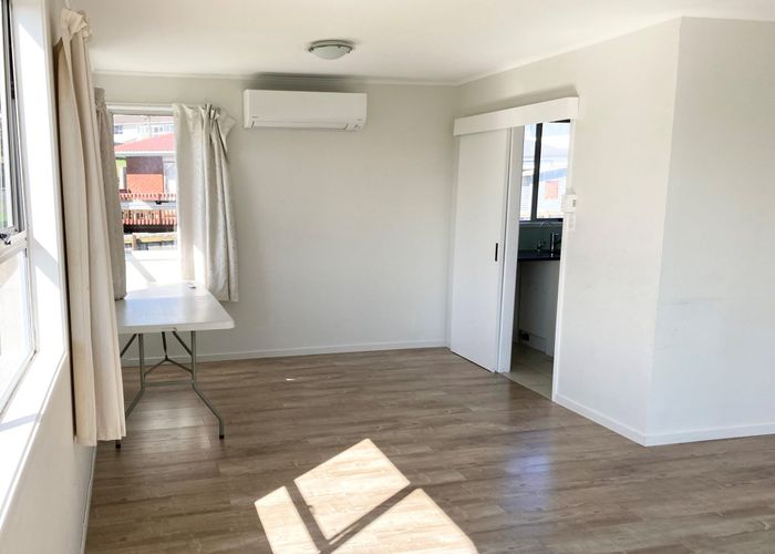  at 52 Lewisham Street, Highland Park, Auckland