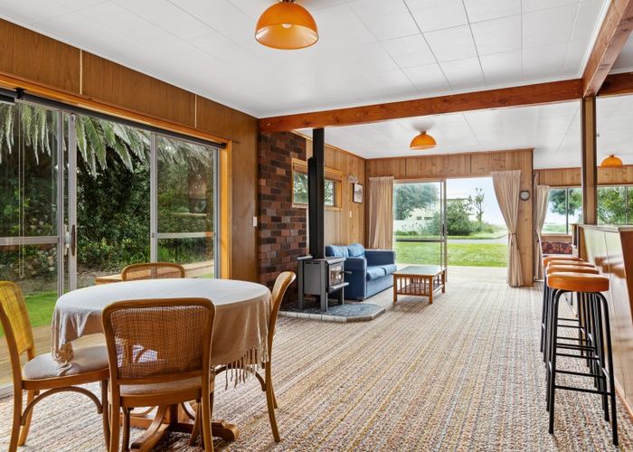  at 122 Blue Pacific Parade, Riversdale Beach, Masterton