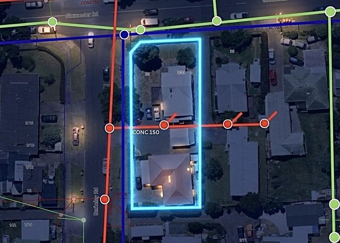  at 1 & 2/33 Gloucester Road, Manurewa, Manukau City, Auckland