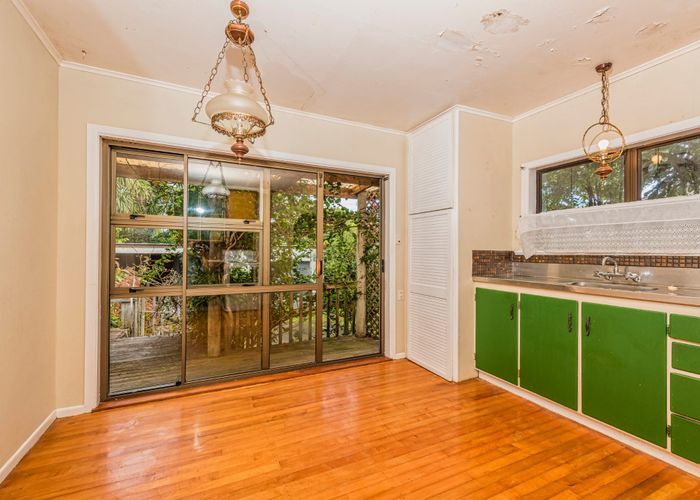  at 16 Maple Street, Avondale, Auckland