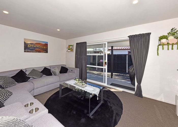  at 2/34 Marshall Street, Woolston, Christchurch