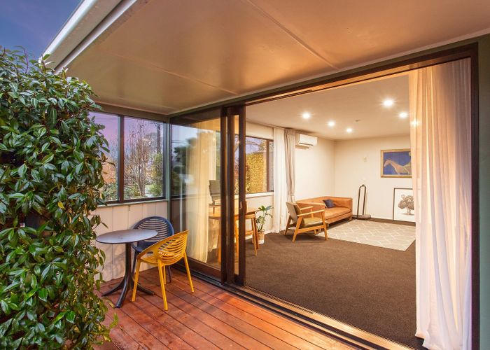  at 6 Bannister Place, Ilam, Christchurch City, Canterbury