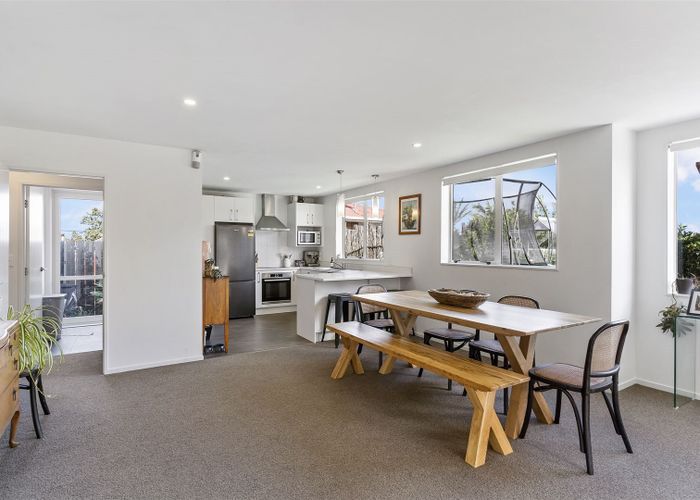  at 28 Kotuku Street, Te Atatū Peninsula, Auckland