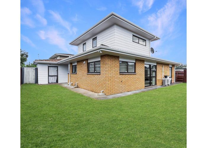  at 2/126 Carruth Road, Papatoetoe, Manukau City, Auckland