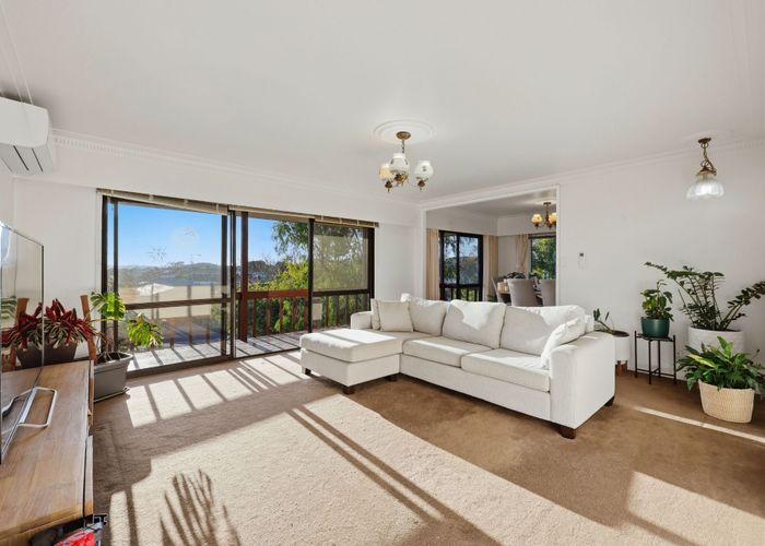  at 42 Murvale Drive, Bucklands Beach, Auckland