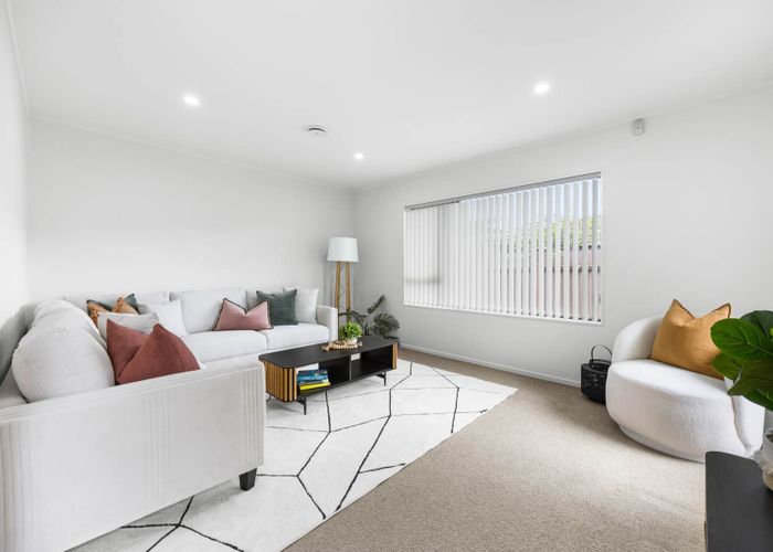  at 2/126 Carruth Road, Papatoetoe, Manukau City, Auckland