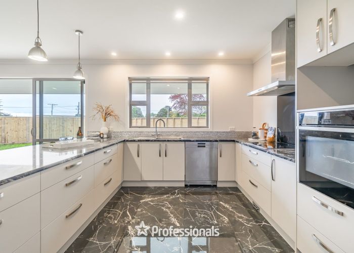  at 7 Seddon Street, Waikanae, Kapiti Coast, Wellington