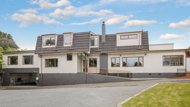  at 8 Duncan Street, Tawa, Wellington