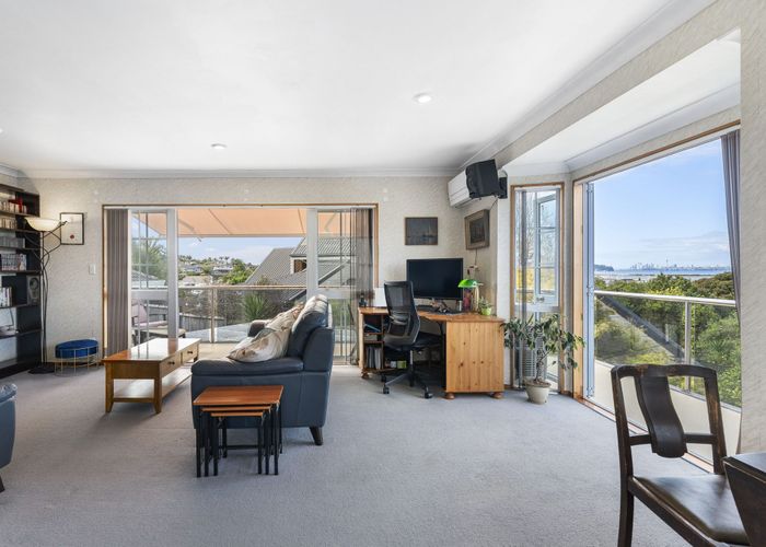  at 2/1 Clearwater Cove, West Harbour, Waitakere City, Auckland