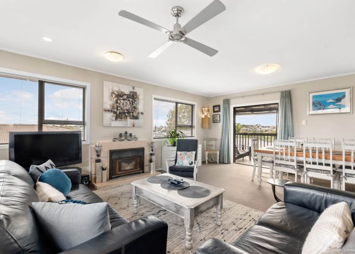  at 47 Rodney Street, Howick, Auckland
