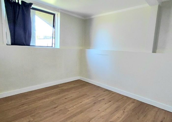  at 30a Chislehurst Street, Henderson, Waitakere City, Auckland