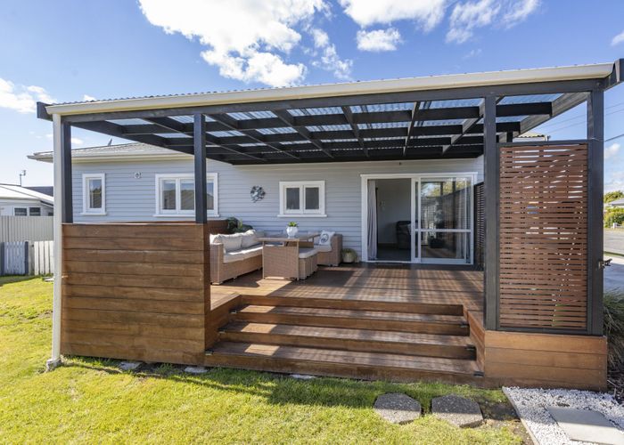  at 2/23 Donegal Street, Belfast, Christchurch City, Canterbury