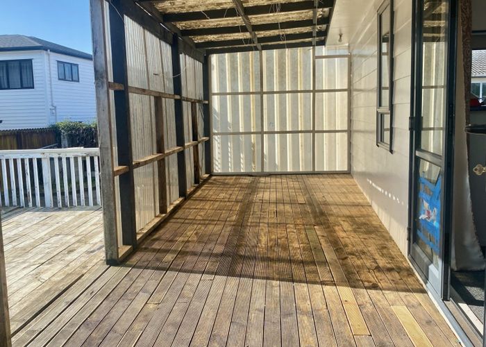  at 5 Adel Place, Weymouth, Manukau City, Auckland