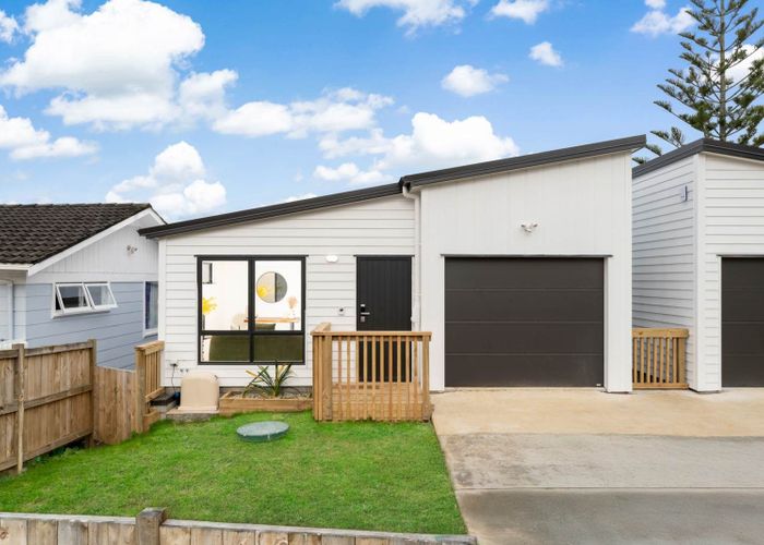  at 10A Helleur Road, Massey, Waitakere City, Auckland