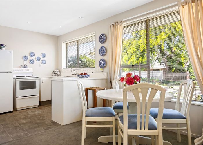  at 1/12 Broadfell Avenue, Avonhead, Christchurch