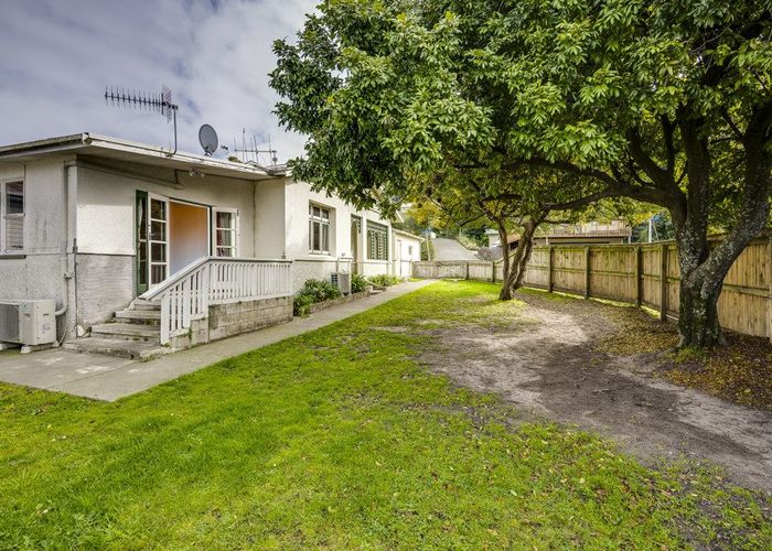  at 32 Havelock Road, Hospital Hill, Napier