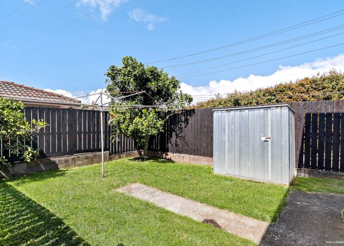  at 1/15 Locke Avenue, Hillsborough, Auckland