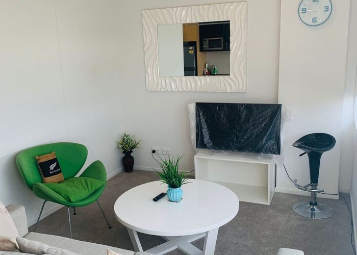  at 513/17 Putney Way, City Centre, Manukau City, Auckland