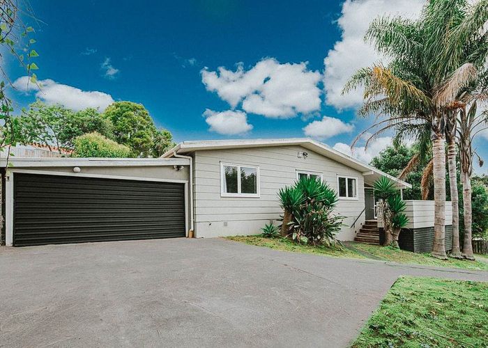  at 36 Beaudine Avenue, Glenfield, Auckland