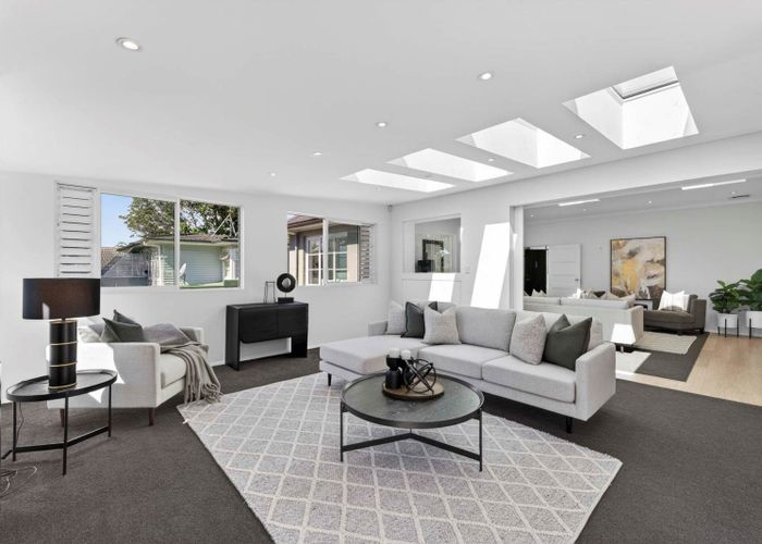  at 8 Robley Crescent, Glendowie, Auckland City, Auckland