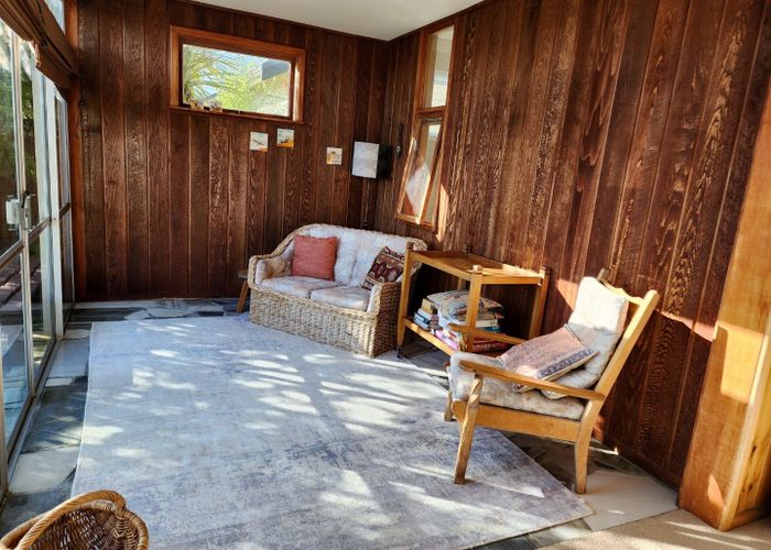  at 20 Maire Street, Eastbourne, Lower Hutt