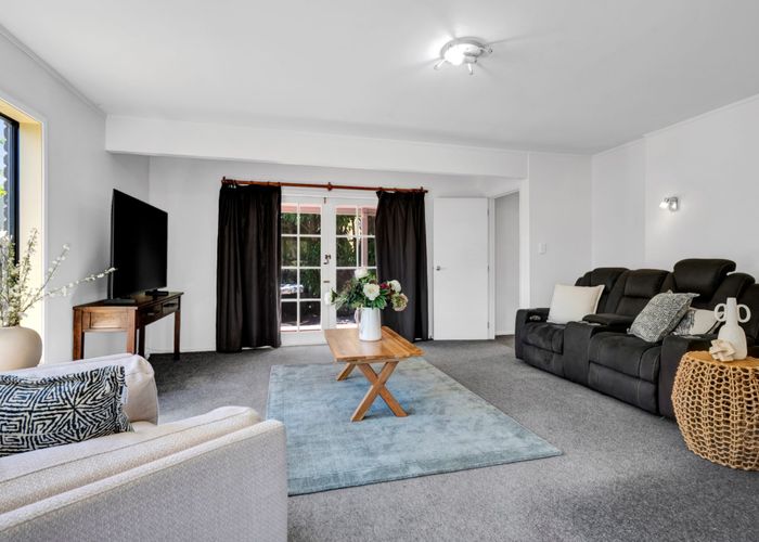  at 9 Ruskin Place, Westown, New Plymouth, Taranaki