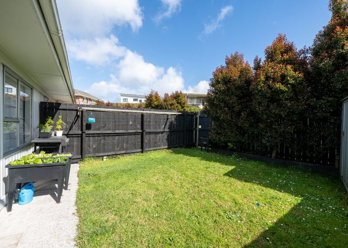  at 2/27 Harwood Road, Mount Wellington, Auckland City, Auckland