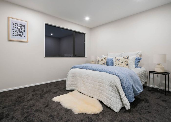  at 4 Mahogany Street, Westgate, Waitakere City, Auckland