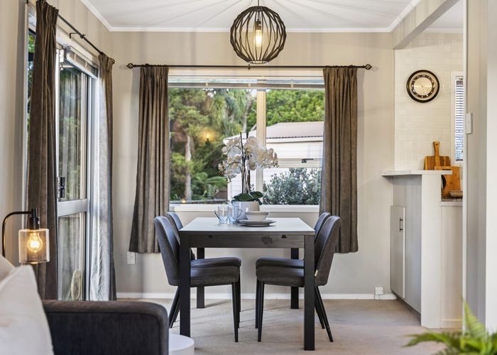  at 13 Houston Place, Bayview, Auckland