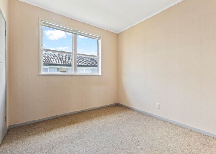  at 8 Primrose Place, Manurewa, Manukau City, Auckland