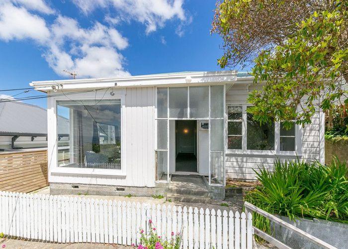  at 11 Maarama Crescent, Aro Valley, Wellington, Wellington